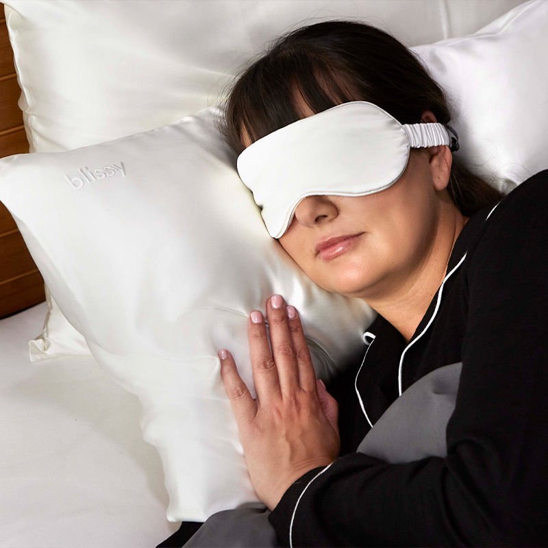 hypoallergenic blissy silk pillowcase